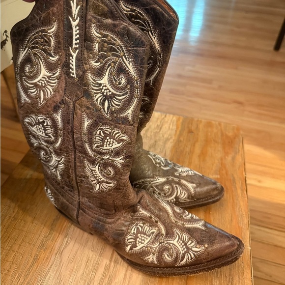 Gypsy Girl Shoes - Gypsy Girl Leather Brown Cowboy Boots with White Embroidery